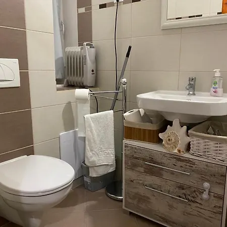 Anna Lägenhet Pápa